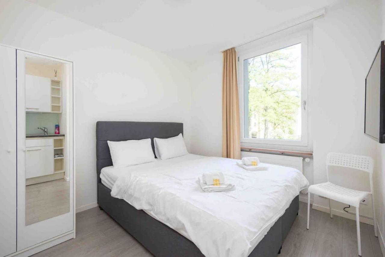 Urban Oasis With Queen Bed And View Be-12 Curych